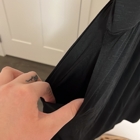 Old Navy LBD with pockets - Picture 3 of 7